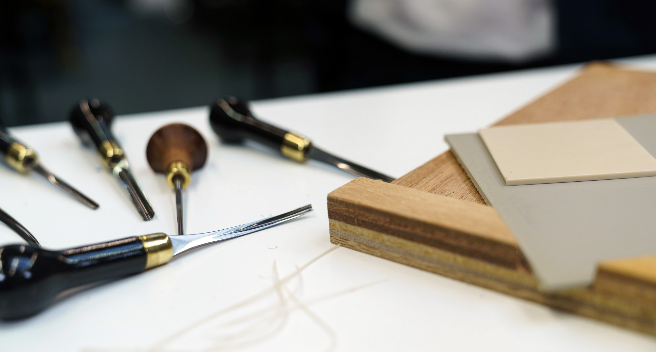 Printmaking equipment - Carving tools, Japanese style wooden bench hook, linoleum Koala Courses